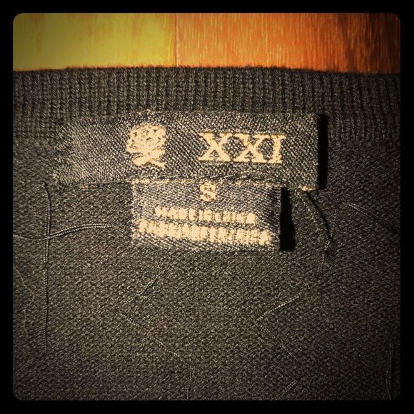 [Forever XXI] Sequined Black Cardigan - Picture 4 of 4